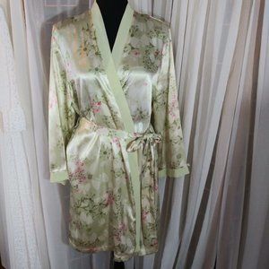 Morgan Taylor Light Green Floral Robe